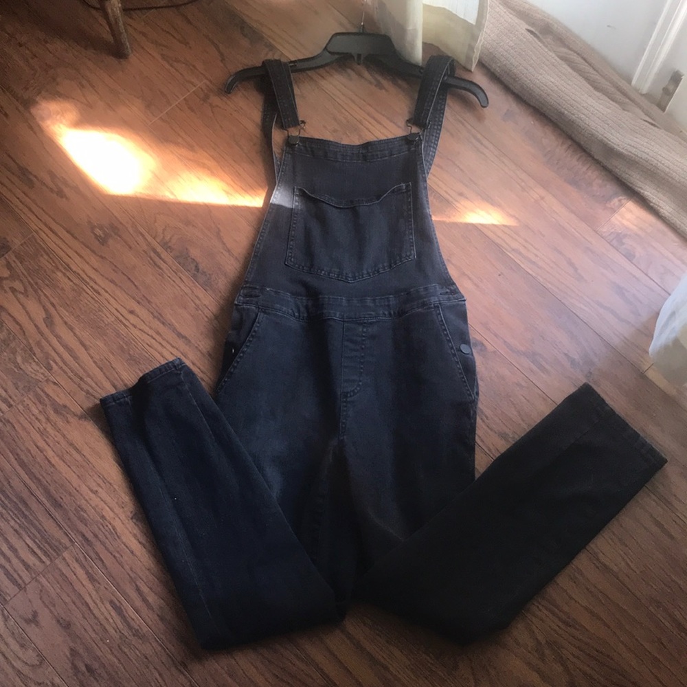 Black BDG Overalls LIKE NEW!!!